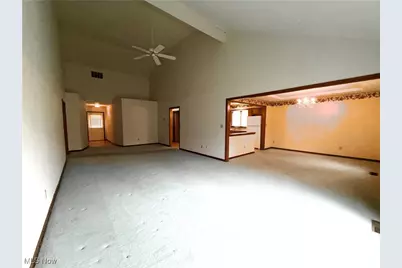 828 Woodfield Court #A, Boardman, OH 44512 - Photo 6