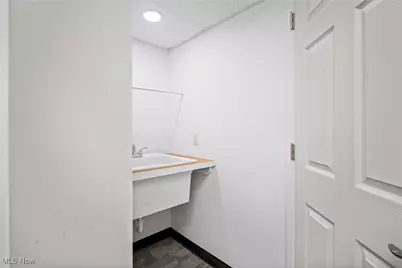 1121 Brittany Boulevard, Akron, OH 44312 - Photo 34