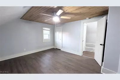 689 Kling Street, Akron, OH 44311 - Photo 14