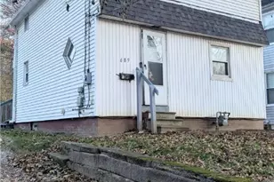 689 Kling St, Akron, OH 44311 - Photo 2