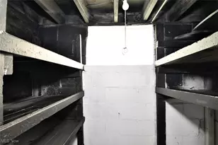 1321 W 10th St, Lorain, OH 44052 - Photo 34