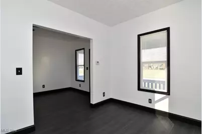 1321 W 10th Street, Lorain, OH 44052 - Photo 12