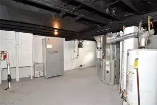 1321 W 10th St, Lorain, OH 44052 - Photo 30