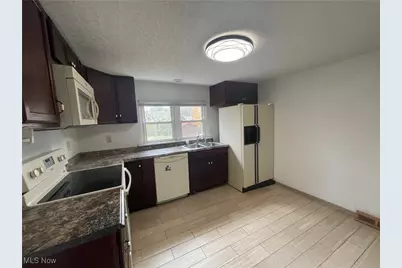 6161 Lily Lane SE, Amsterdam, OH 43903 - Photo 4