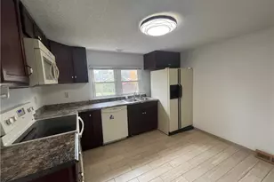 6161 Lily Ln SE, Amsterdam, OH 43903 - Photo 4