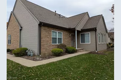 1563 Cambridge Avenue SW, North Canton, OH 44709 - Photo 1