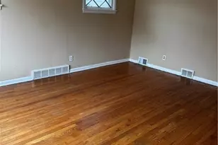 1538 E 173rd St, Loveland, OH 44110 - Photo 4