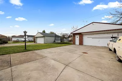 4196 E 181st Street, Loveland, OH 44128 - Photo 36