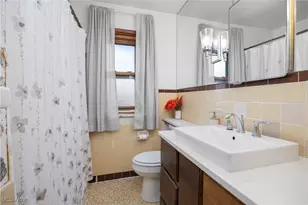 4196 E 181st St, Loveland, OH 44128 - Photo 30