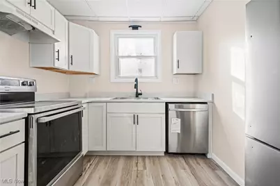 111 Akers Avenue, Akron, OH 44312 - Photo 12