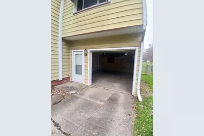 142 N Bridge Street, Struthers, OH 44471 - Photo 22