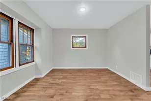 485 E Archwood Ave, Akron, OH 44301 - Photo 8