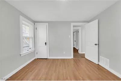 485 E Archwood Avenue, Akron, OH 44301 - Photo 18