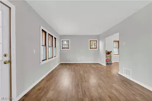 485 E Archwood Ave, Akron, OH 44301 - Photo 4