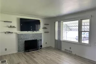 301 Park Dr, Campbell, OH 44405 - Photo 6