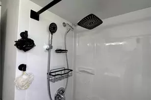 301 Park Dr, Campbell, OH 44405 - Photo 14