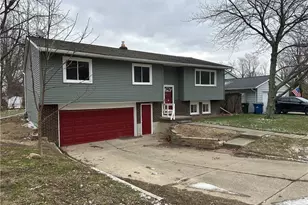 5589 Marine, Mentor on the Lake, OH 44060 - Photo 2