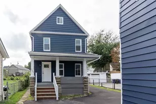 1464 E 123 St, Loveland, OH 44106 - Photo 2