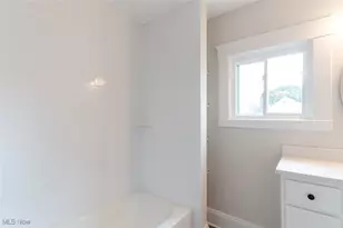 1464 E 123 St, Loveland, OH 44106 - Photo 46