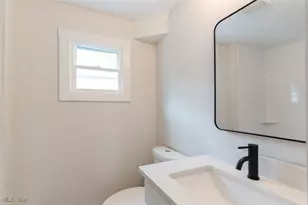 1464 E 123 St, Loveland, OH 44106 - Photo 28