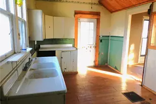 386 Washington St, Conneaut, OH 44030 - Photo 12