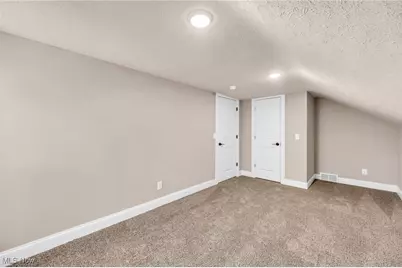 3006 Abbe Road, Sheffield Village, OH 44054 - Photo 32