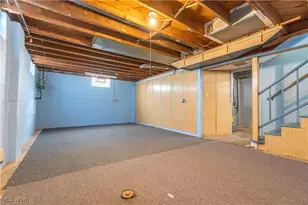 1092 Sutherland Ave, Akron, OH 44314 - Photo 22