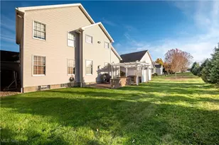 8550 Ivy Hills Dr, Poland, OH 44514 - Photo 10