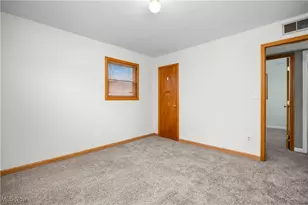 167 Clinton Ave, Elyria, OH 44035 - Photo 16