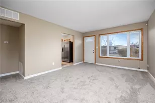 167 Clinton Ave, Elyria, OH 44035 - Photo 8