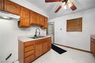 167 Clinton Ave, Elyria, OH 44035 - Photo 2