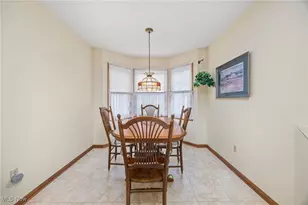 668 Sally Cir, Wadsworth, OH 44281 - Photo 10