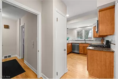 2616 Kerwick Road, University Heights, OH 44118 - Photo 16