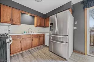 2253 Tyro Ave, Akron, OH 44305 - Photo 8