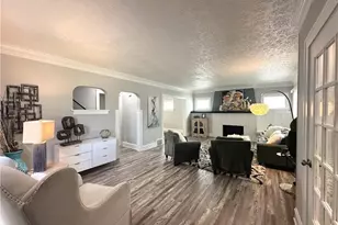 3277 Cedarbrook Rd, Cleveland Heights, OH 44118 - Photo 2