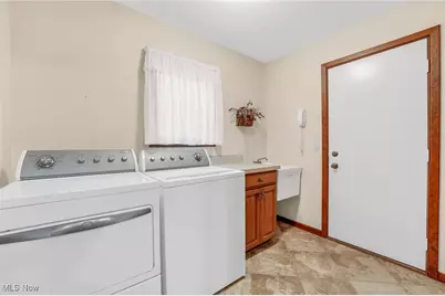 4502 Edgewater Drive, Sheffield Lake, OH 44054 - Photo 32