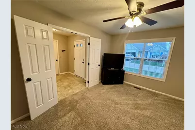 118 Carrington Court, Elyria, OH 44035 - Photo 8