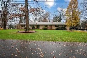 361 Spring Grove Dr, Tallmadge, OH 44278 - Photo 2