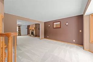 14910 Crimson King Trl, Chardon, OH 44024 - Photo 8