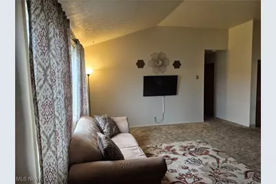 27604 Royalton Road, Columbia Station, OH 44028 - Photo 2