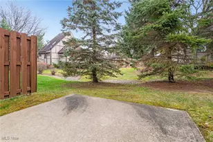 135 Sand Ct, Fairlawn, OH 44333 - Photo 20