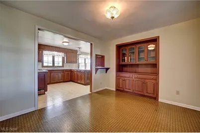 7501 Roy Andrews Road NW, New Philadelphia, OH 44663 - Photo 16