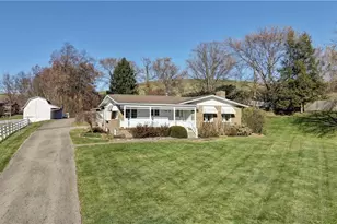 7501 Roy Andrews Rd NW, New Philadelphia, OH 44663 - Photo 2