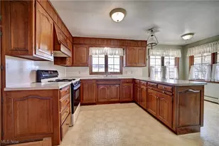 7501 Roy Andrews Rd NW, New Philadelphia, OH 44663 - Photo 14