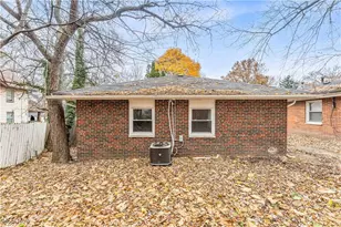1092 Peerless Ave, Akron, OH 44320 - Photo 22