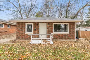 1092 Peerless Ave, Akron, OH 44320 - Photo 1