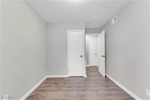 1092 Peerless Ave, Akron, OH 44320 - Photo 14