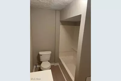 549 Garry Road, Akron, OH 44305 - Photo 6