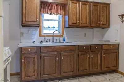 1813 Adelaide Boulevard, Akron, OH 44305 - Photo 10