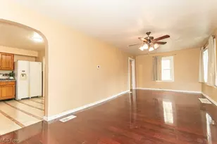 2572 W Center (Usr 20) St, Ashtabula, OH 44004 - Photo 6